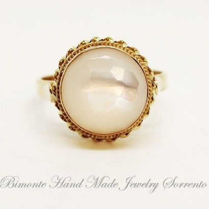 "Luce"Mother Of Pearl Shell Ring