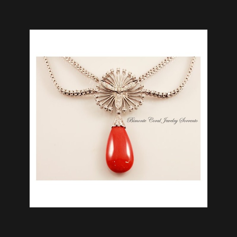 "Bucaneve" Coral and Diamonds Necklace