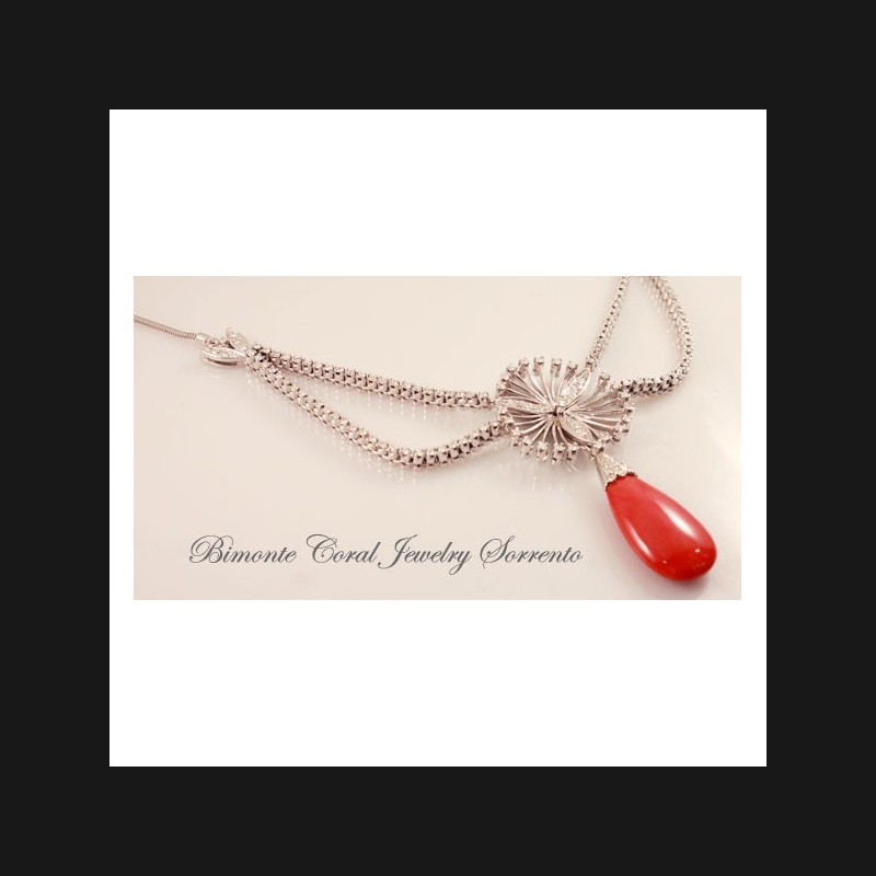 "Bucaneve" Coral and Diamonds Necklace