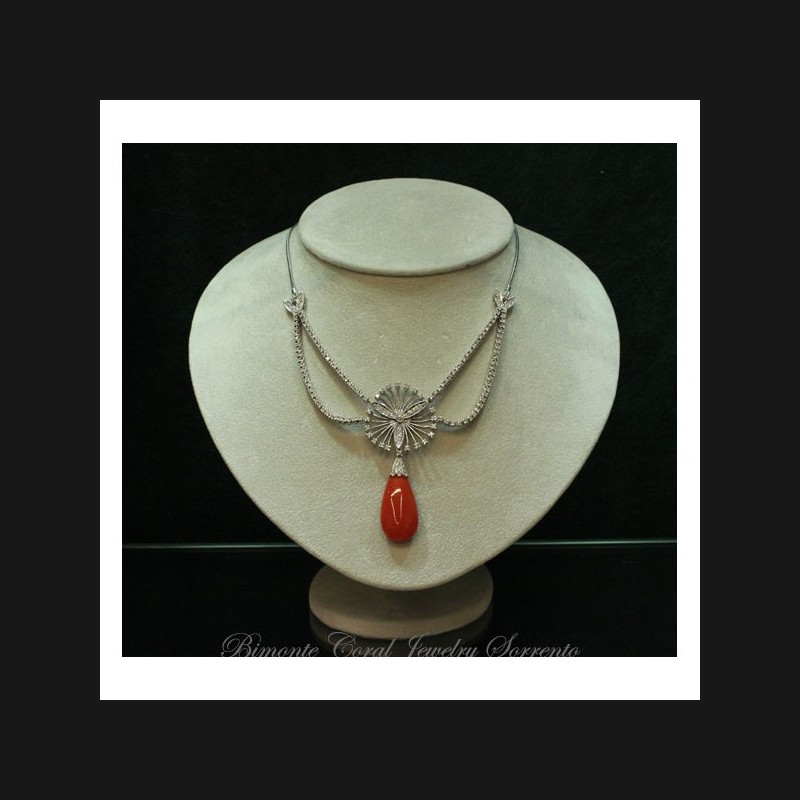 "Bucaneve" Coral and Diamonds Necklace