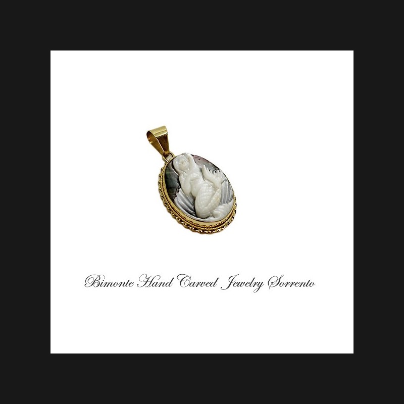"Siren"Cameo Pendant