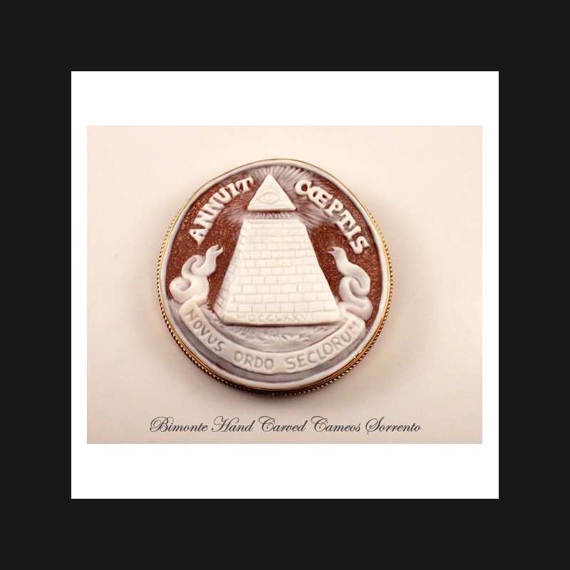 "Novus Ordo Seclorum" Cameo