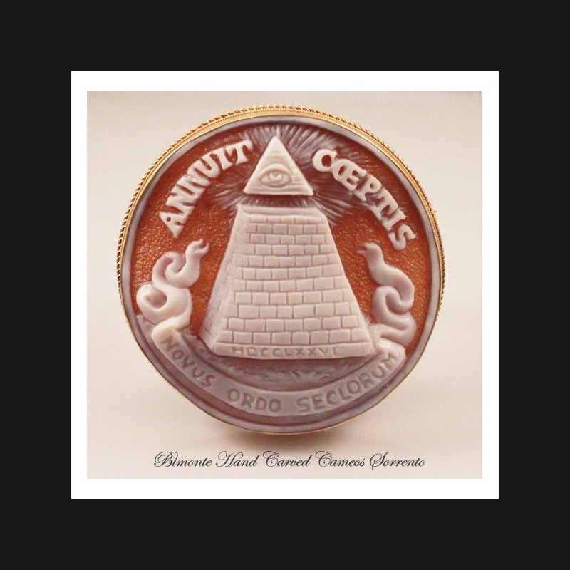 "Novus Ordo Seclorum" Cameo
