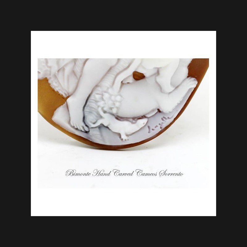 "Fauno Molestato da Cupidi" Cameo