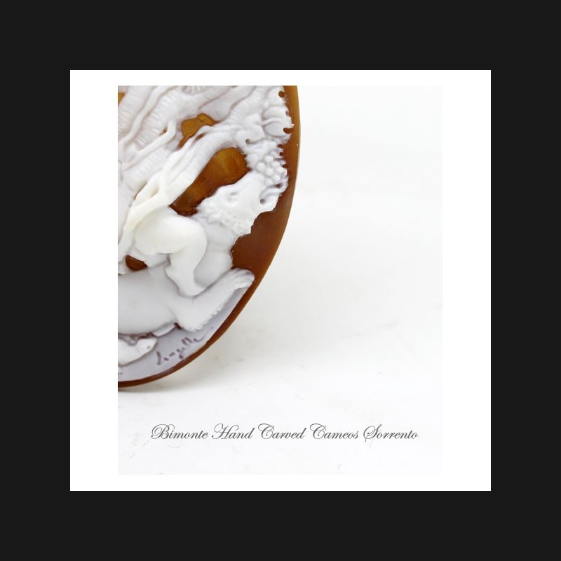 "Fauno Molestato da Cupidi" Cameo