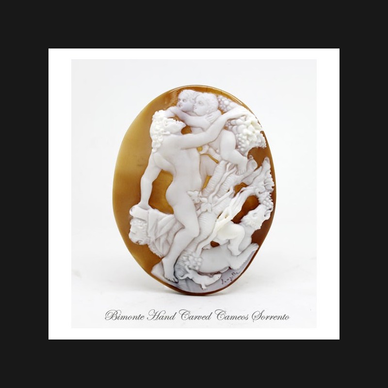 "Fauno Molestato da Cupidi" Cameo