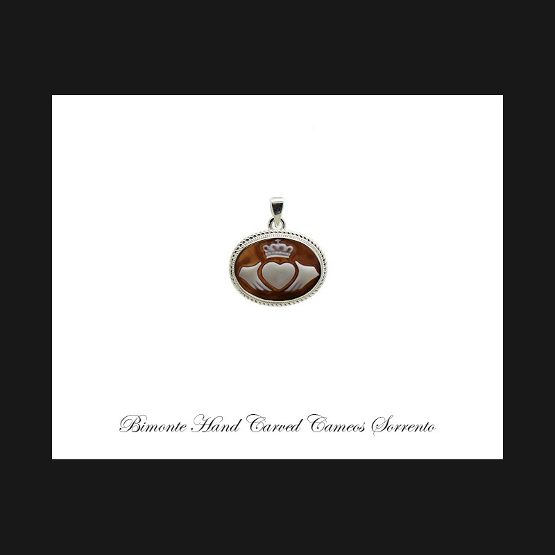 ''Claddagh'' Cameo Pendant