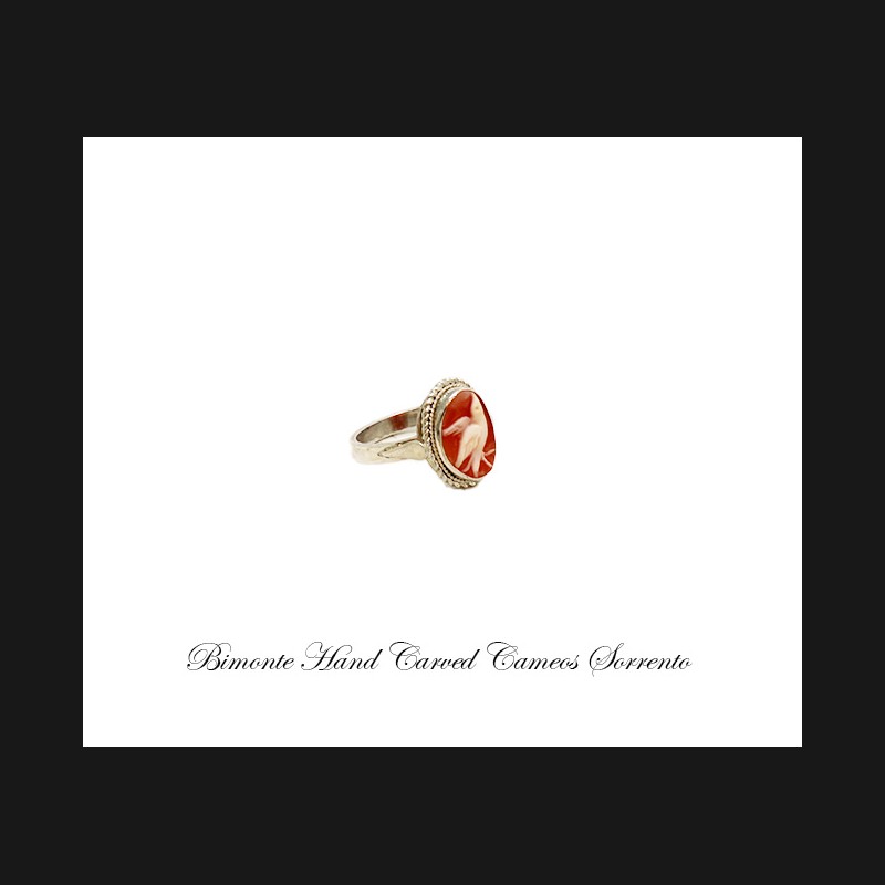 ''Hummingbird'' Cameo Ring