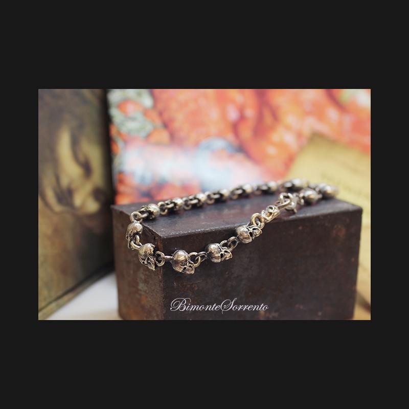 ''Memento Mori'' Bracelet