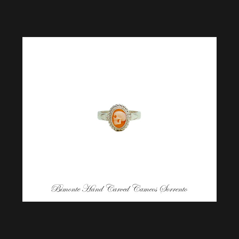 ''Memento Mori'' Cameo Ring