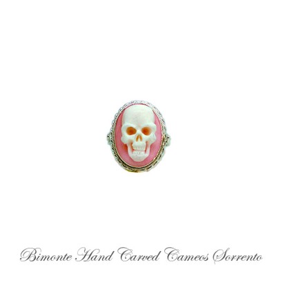 ''Memento Mori'' Cameo Ring