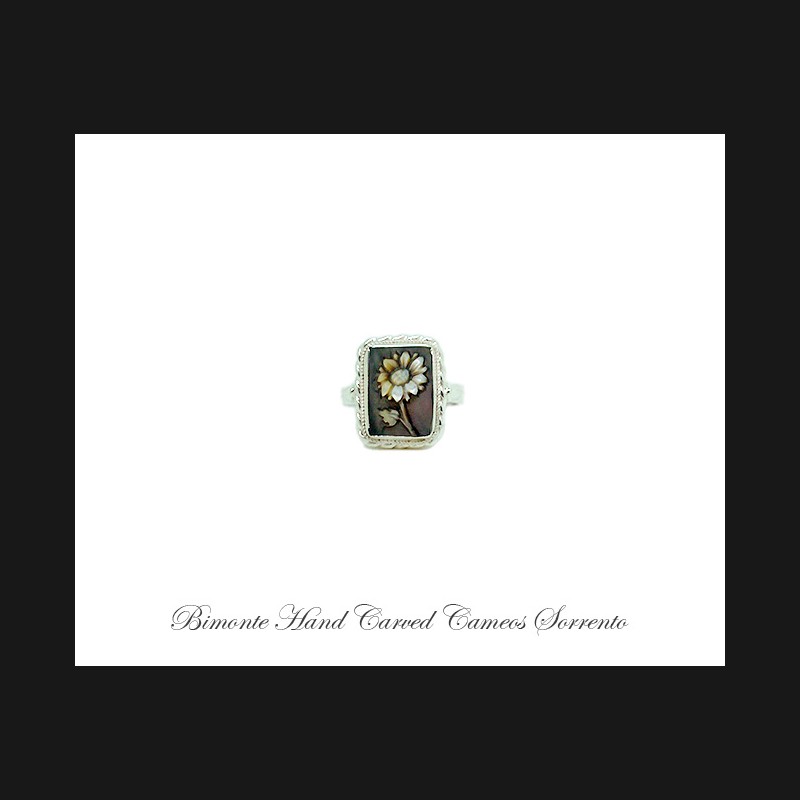 ''Daisy'' Cameo Ring