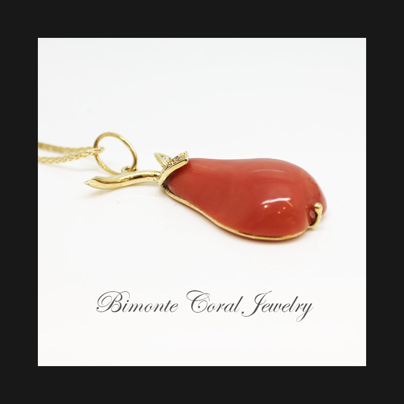 "La Pera" Coral Necklace