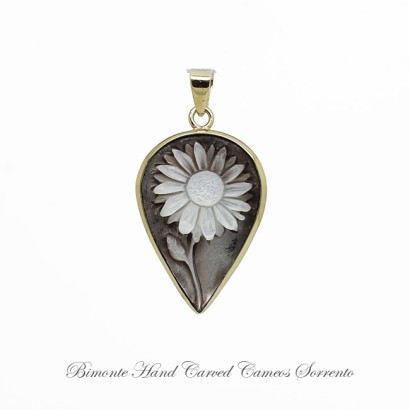 "Bright Daisy" Cameo Pendant