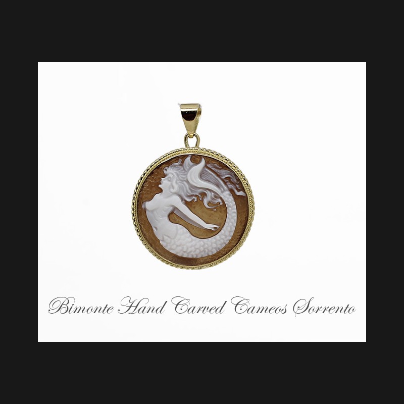 "Siren of Sorrento" Cameo Pendant