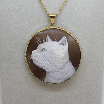 "Il Gatto" Cameo Necklace