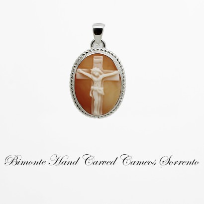 "Crocifisso" Cameo Pendant