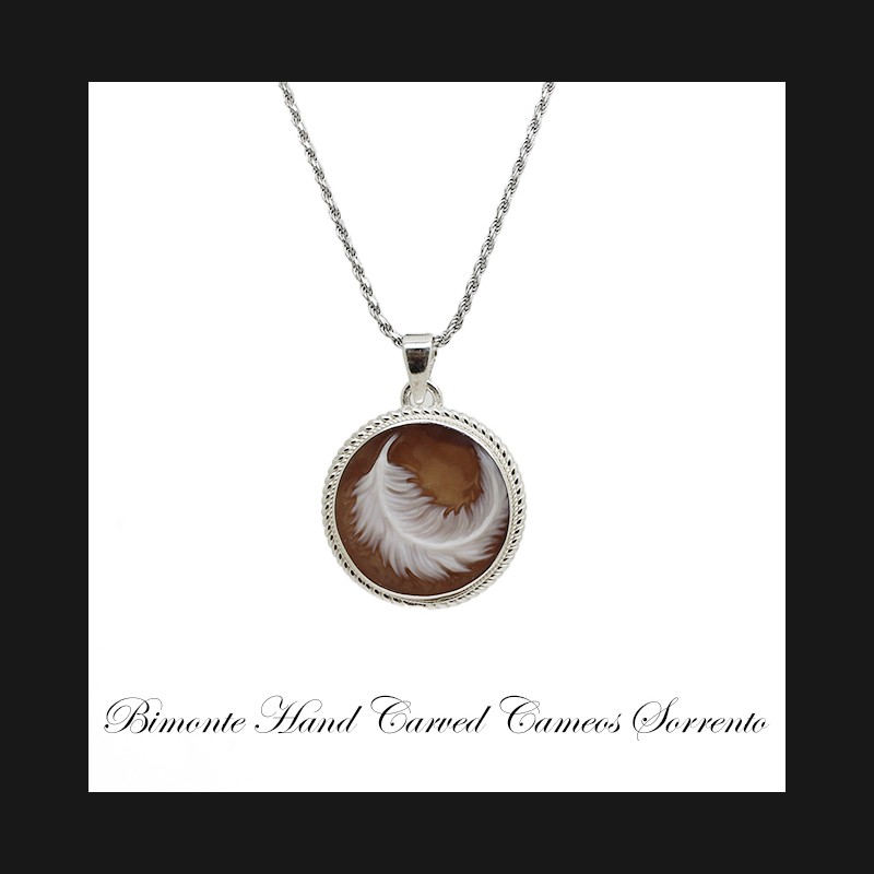 "Piuma" Cameo Necklace