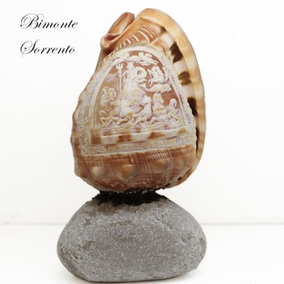 "Il trionfo di Nettuno" Micro Shell Cameo