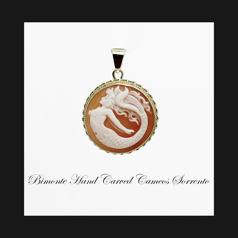 "The Siren of Sorrento" Cameo Pendant