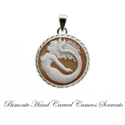"Siren of Sorrento" Cameo Pendant