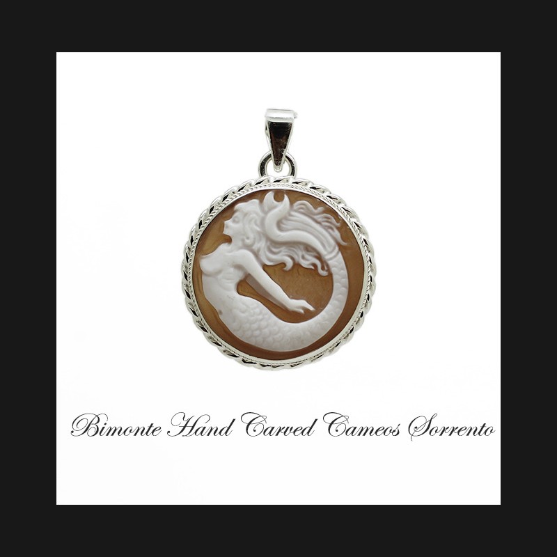 "Siren of Sorrento" Cameo Pendant