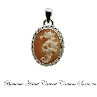 "I see No Skull" Cameo Pendant
