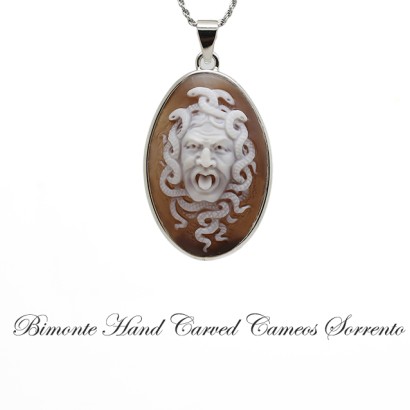 "Vade Retor" Cameo Necklace