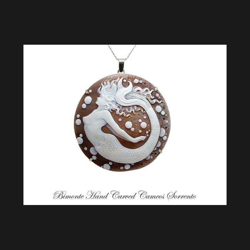 ''Siren Of Sorrento'' Cameo Necklace