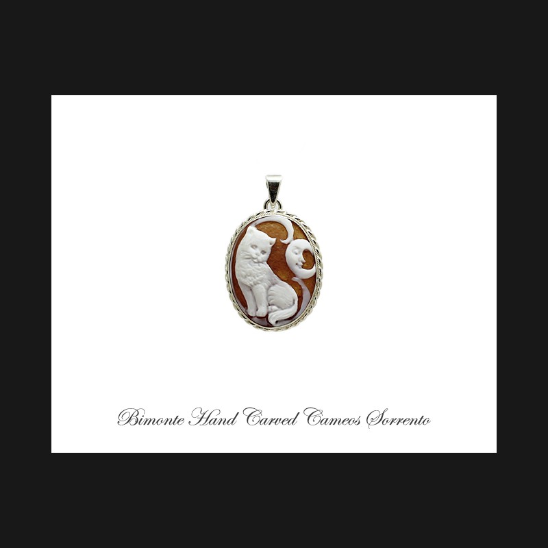''Cat in the Moonlight'' Cameo Pendant