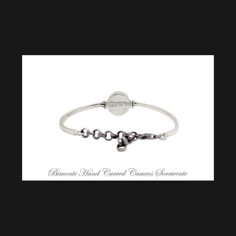 ''Bright Daisy'' Cameo Bracelet