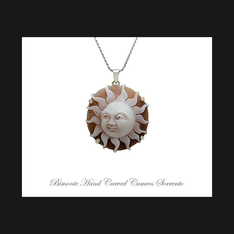 ''Sole'' Cameo Necklace