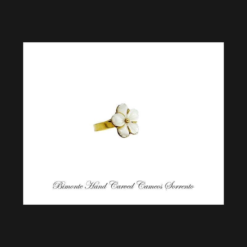''Fiore Bianco'' Cameo Ring
