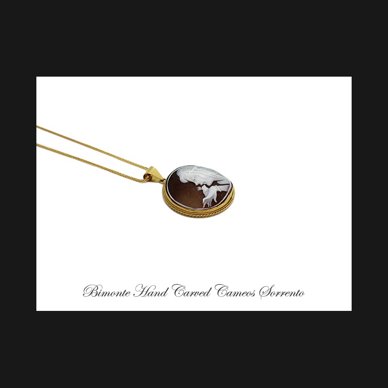 ''Enchanted Kiss'' Cameo Necklace